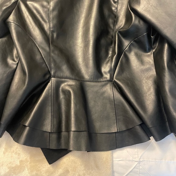 BCBG generation faux leather jacket - Picture 5 of 8